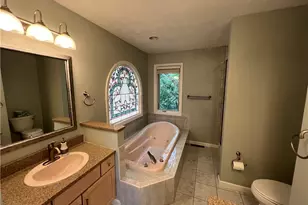 100 Field Club Dr, Kennedy Township, PA 15136 - Photo 24