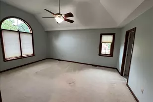 100 Field Club Dr, Kennedy Township, PA 15136 - Photo 28