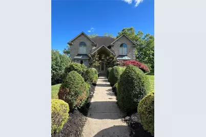 100 Field Club Dr, Kennedy Township, PA 15136 - Photo 2