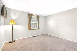 2645 Keats Dr, South Park, PA 15129 - Photo 12