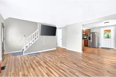2645 Keats Dr, South Park, PA 15129 - Photo 4
