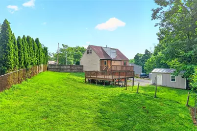 2645 Keats Dr, South Park, PA 15129 - Photo 2