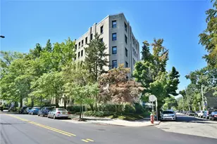 372 S Highland Ave, Pittsburgh, PA 15206 - Photo 34