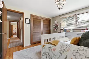 3934 Mimosa Dr, Bethel Park, PA 15102 - Photo 32