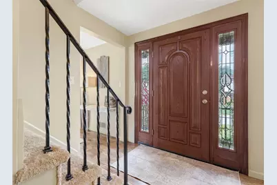 3934 Mimosa Dr, Bethel Park, PA 15102 - Photo 6