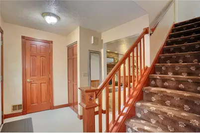 5389 Peach Dr, Richland, PA 15044 - Photo 2