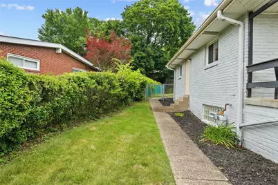 1328 Foxboro Dr, Monroeville, PA 15146 - Photo 34