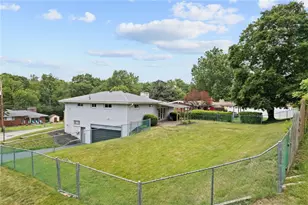 1328 Foxboro Dr, Monroeville, PA 15146 - Photo 36