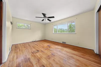 1328 Foxboro Dr, Monroeville, PA 15146 - Photo 14