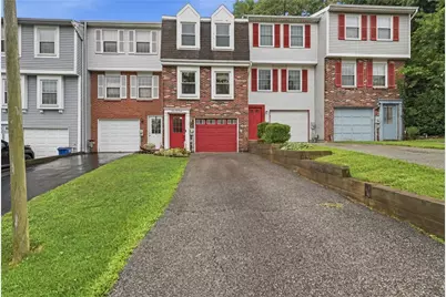 151 Ligonier Ln, Pittsburgh, PA 15068 - Photo 2