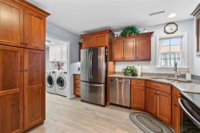 502 Stonecliff Ln, Franklin Township, PA 16001 - Photo 8