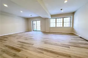 815 Village Dr, Pittsburgh, PA 15237 - Photo 24
