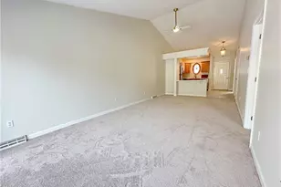 815 Village Dr, Pittsburgh, PA 15237 - Photo 12