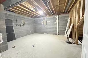 815 Village Dr, Pittsburgh, PA 15237 - Photo 28