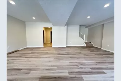 815 Village Drive, Pittsburgh, PA 15237 - Photo 26