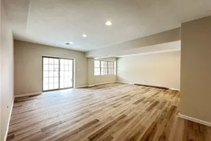 815 Village Dr, Pittsburgh, PA 15237 - Photo 24