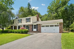 889 Camp Meeting Rd, Bell Acres, PA 15143 - Photo 2