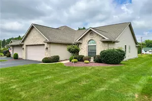 33 Fields Dr, Shenango Township, PA 16101 - Photo 4