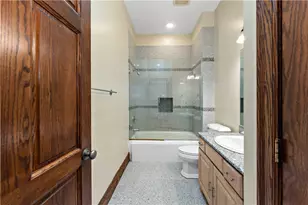 101 Majestic Dr, Adams Township, PA 16046 - Photo 32