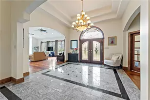 101 Majestic Dr, Adams Township, PA 16046 - Photo 8