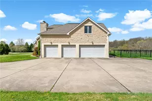 101 Majestic Dr, Adams Township, PA 16046 - Photo 46