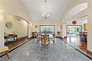 101 Majestic Dr, Adams Township, PA 16046 - Photo 10