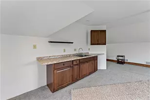 101 Majestic Dr, Adams Township, PA 16046 - Photo 38