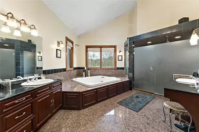 101 Majestic Dr, Adams Township, PA 16046 - Photo 28