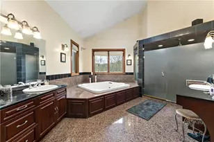 101 Majestic Dr, Adams Township, PA 16046 - Photo 28
