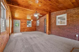 3210 Thornwood Dr, Bethel Park, PA 15102 - Photo 10