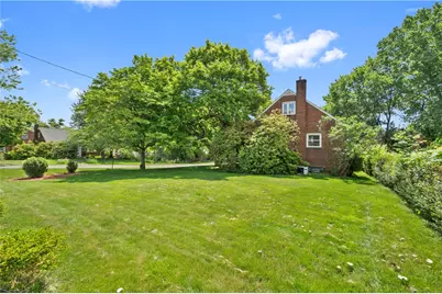 3210 Thornwood Dr, Bethel Park, PA 15102 - Photo 26