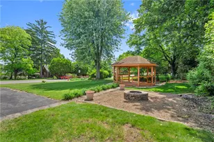 3210 Thornwood Dr, Bethel Park, PA 15102 - Photo 22
