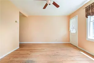 335 Mt Vernon Dr, Pittsburgh, PA 15223 - Photo 10