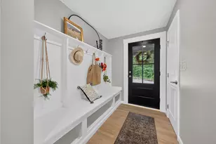 54 Sherlock Cir, Cecil, PA 15057 - Photo 2