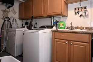 2404 Morrow Pl, Bethel Park, PA 15102 - Photo 28