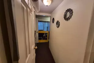 337 Hammond St, Pittsburgh, PA 15204 - Photo 8