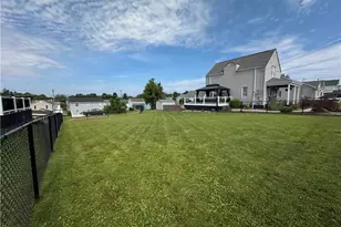 2119 Walnut Dr, Derry Township, PA 15650 - Photo 6