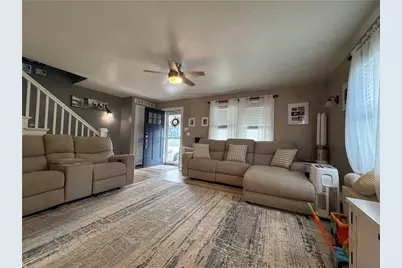 2119 Walnut Dr, Derry Township, PA 15650 - Photo 16