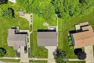 203 Lochinver Dr, Moon/Crescent Twp, PA 15108 - Photo 42