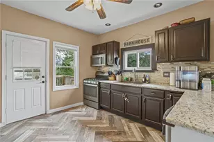 105 Morewood Rd, Pittsburgh, PA 15116 - Photo 10