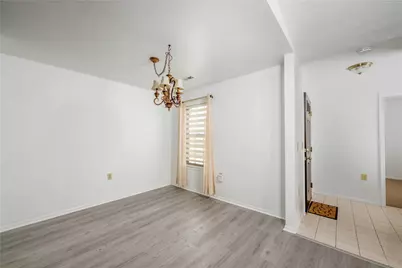 302 Brookstone Ct, Center Township, PA 16001 - Photo 10