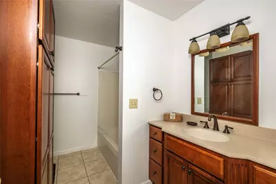 302 Brookstone Ct, Center Township, PA 16001 - Photo 24