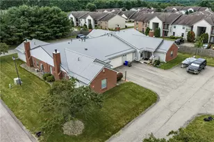 302 Brookstone Ct, Center Township, PA 16001 - Photo 28