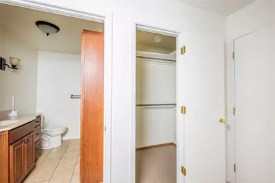 302 Brookstone Ct, Center Township, PA 16001 - Photo 20