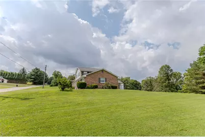 1506 Chestnut St, South Connellsville, PA 15425 - Photo 2