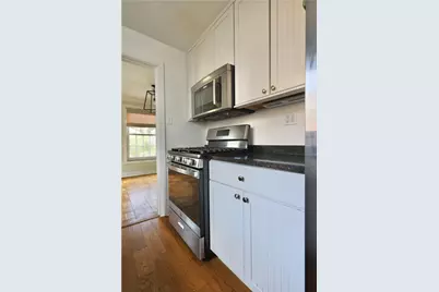 633 Crystal Dr, Pittsburgh, PA 15228 - Photo 10