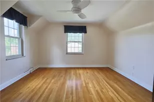 633 Crystal Dr, Pittsburgh, PA 15228 - Photo 28