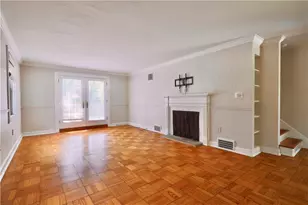 633 Crystal Dr, Pittsburgh, PA 15228 - Photo 2