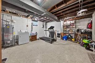 4329 Glen Lytle Rd, Pittsburgh, PA 15217 - Photo 32