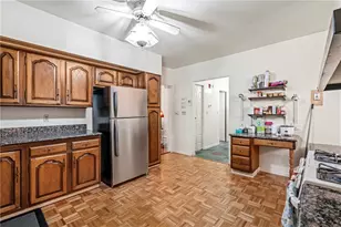 437 S Aiken Ave, Friendship Park, PA 15232 - Photo 4